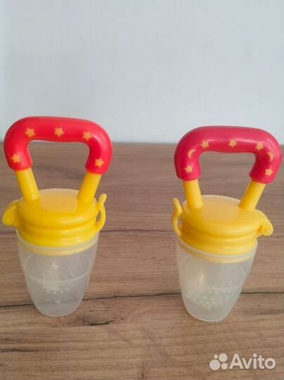 Ниблер фидер (кормушка для малышей)