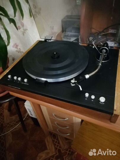 Проигрыватель виниловых пластинок электроника 012