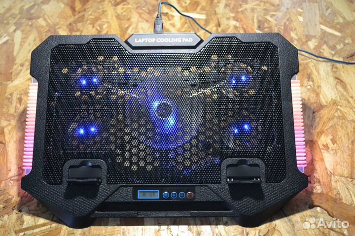 Подставка с охлаждением для ноутбука новая