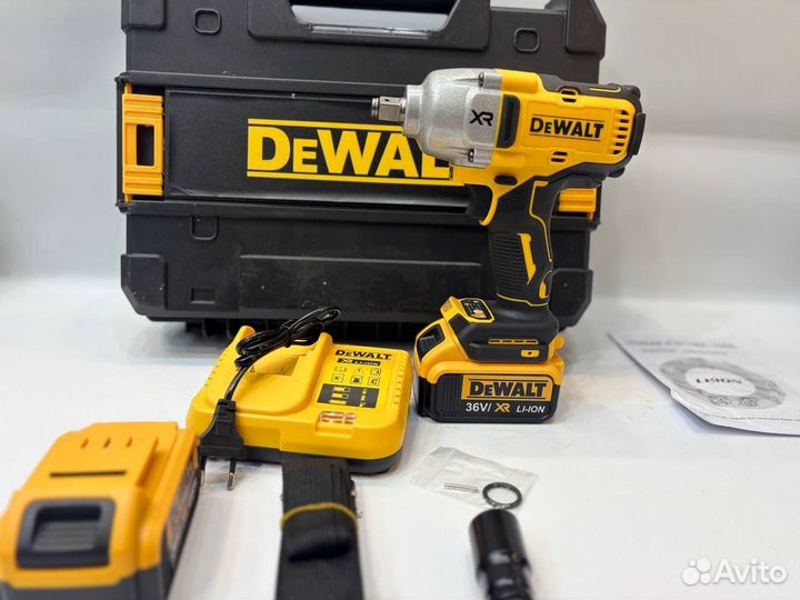 Аккумуляторный ударный гайковерт Dewalt
