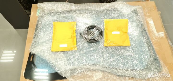 Стекло лобовое полное квадроцикла BRP Сommander