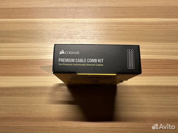 Гребёнка Corsair для проводов бп. Новый