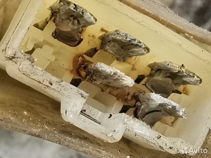 Механизм стеклоочистителя (трапеция дворников)