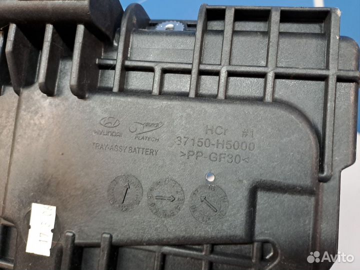 Кронштейн АКБ KIA Rio 2017