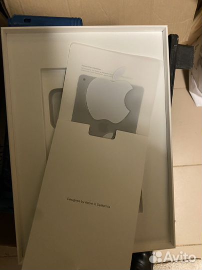 Коробка iPad 8