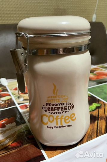 Банка для сыпучих продуктов новая