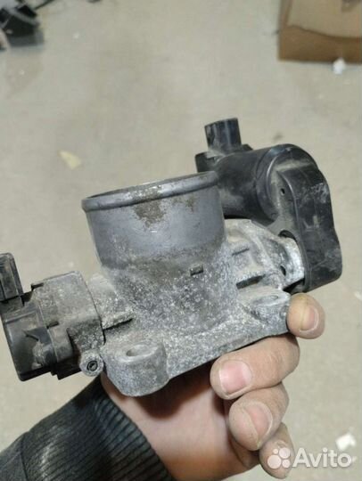 Дроссельная заслонка Toyota Ленд Крузер diesel
