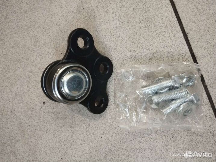 Опора шаровая перед. лев./прав