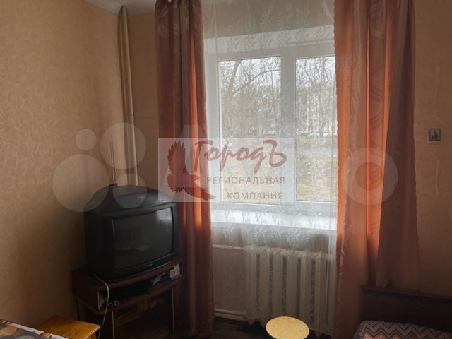 Комната 10,2 м² в 6-к., 1/5 эт.
