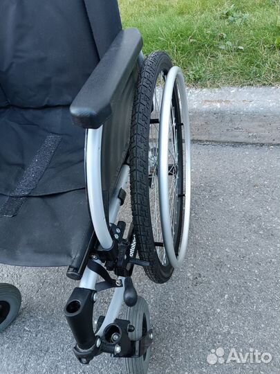 Коляска инвалидная