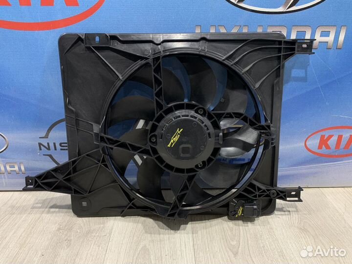 Вентилятор радиатора охлаждения двигателя диффузор