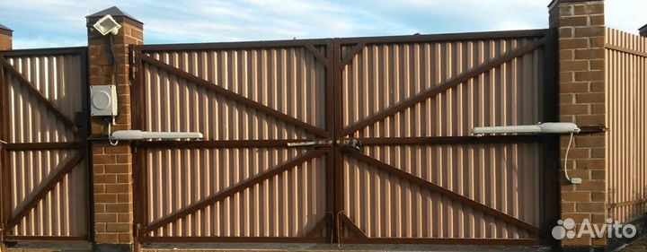 Распашные уличные ворота