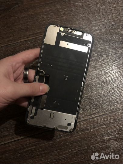 Дисплей на iPhone 11