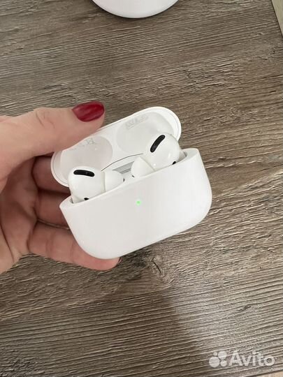 Кейс для airpods pro 1 оригинал