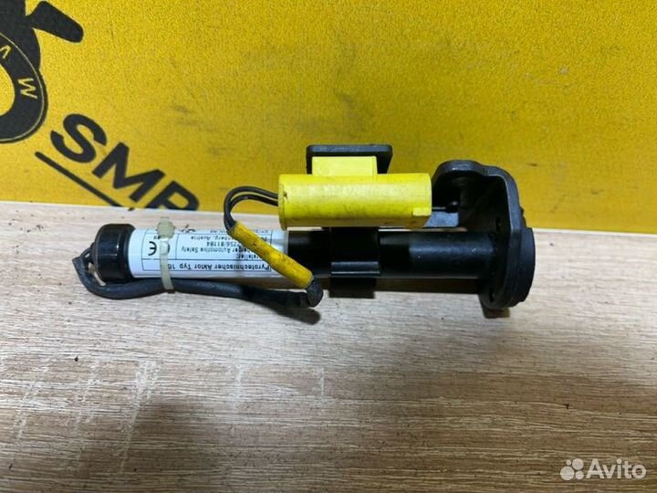 Пиропатрон капота правый Bmw X7 G07 B58B30C 2020