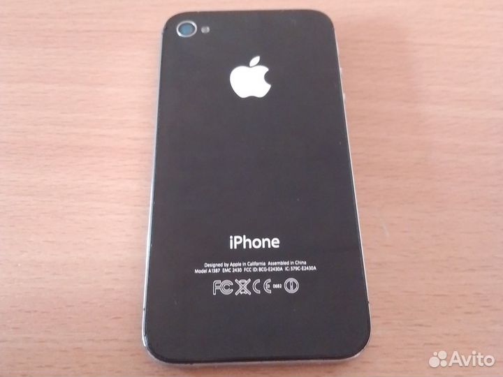 iPhone 4, 8 ГБ