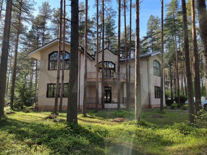 Дом 300 м² на участке 40 сот.