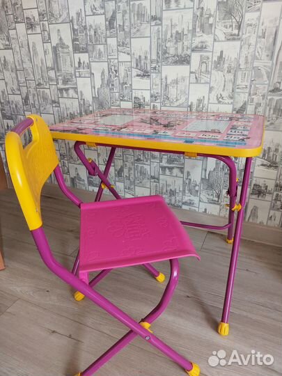 Детский столик и стульчик