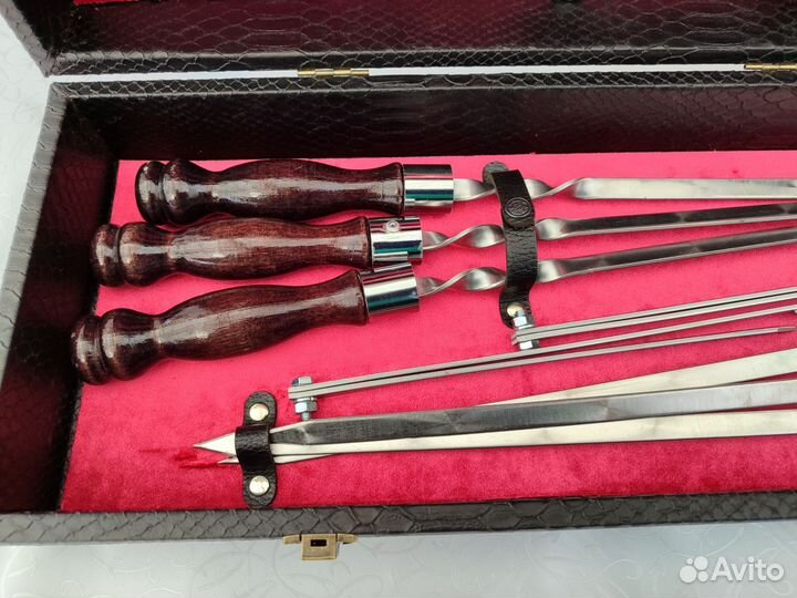 Шашлычный набор подарочный люкс в чемодане