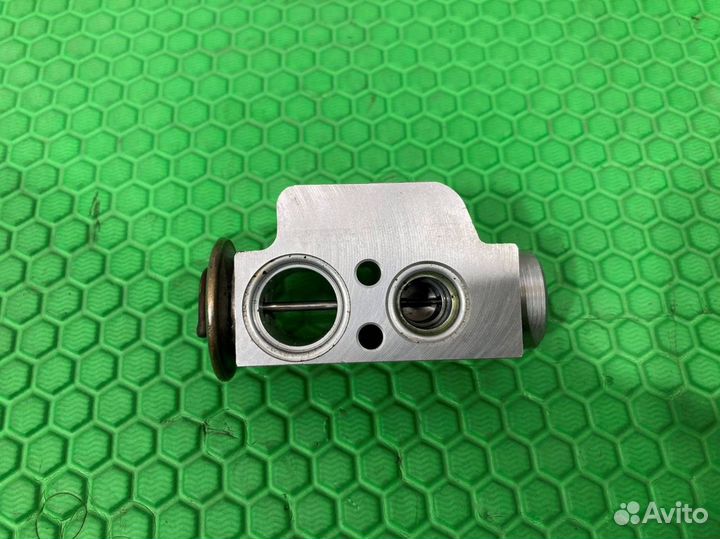 Клапан кондиционера Volkswagen Touareg 7L6 7L7 7LA