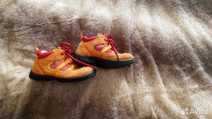 Ботинки / кроссовки 24-25 р