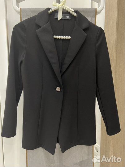 Пиджак для девочки Gloria Jeans 140 см (8-10лет)