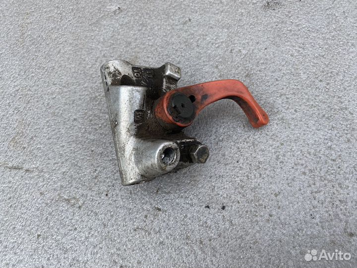 Клапан Mercedes W124