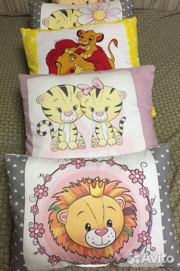 Плед-одеяло, Подушки