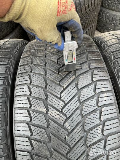Michelin X-Ice Snow SUV 285/45 R22 114T