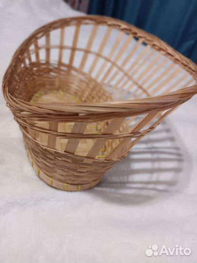 Корзина плетеная для подарков