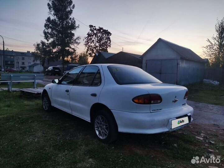 Chevrolet Cavalier 2.2 МТ, 1997, 185 000 км