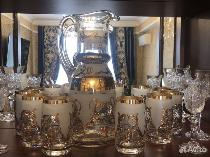 Графин со стаканами