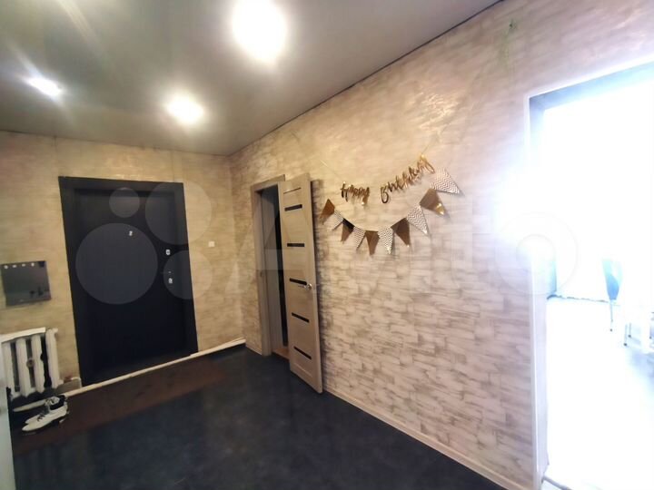 Дом 218 м² на участке 7,7 сот.