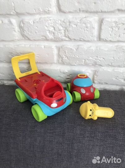 Паровозик Baby Go, машинка и сортер яйца Tomy