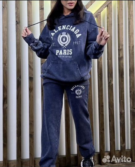 Спортивный костюм женский balenciaga