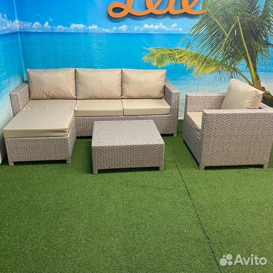 Комплект мебели из искусственного ротанга