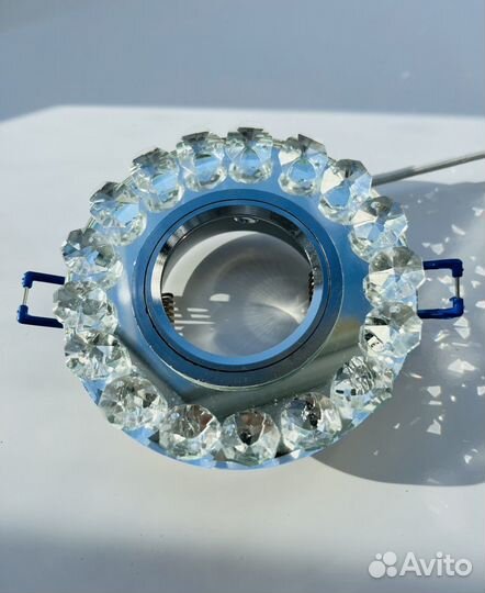 Светильники точечные встраиваемые