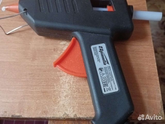 Клеевой пистолет