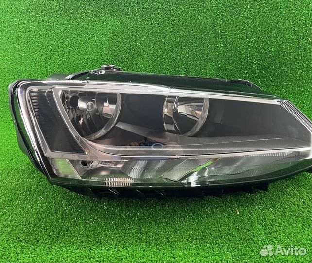 Фара правая Джетта 6