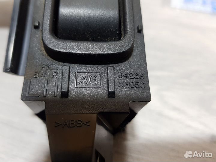 Кнопка стеклоподъемника Subaru Legacy B13 2003-200