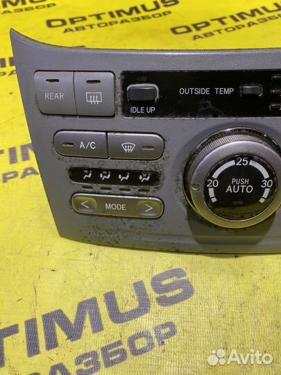 Блок управления печки Toyota Voxy