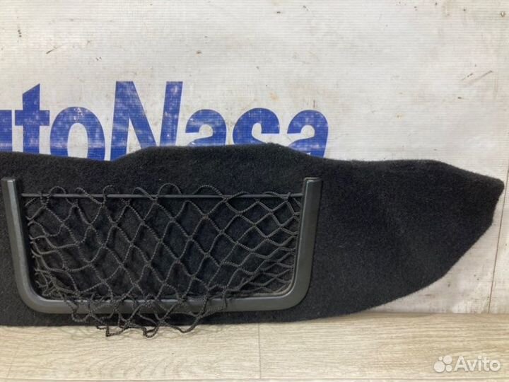 Накладка центральной консоли правая Skoda Superb