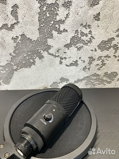 Студийный микрофон USB