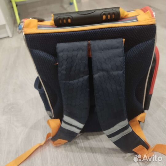 Портфель школьный