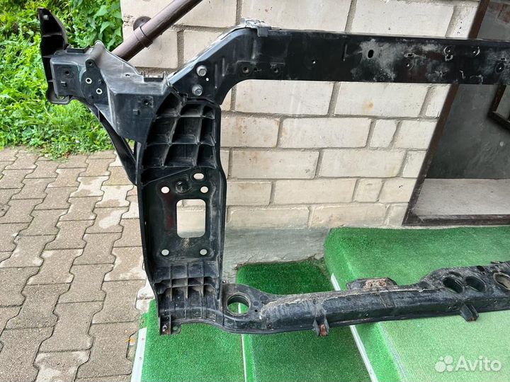 Панель радиаторов kia sportage 2017 г.в