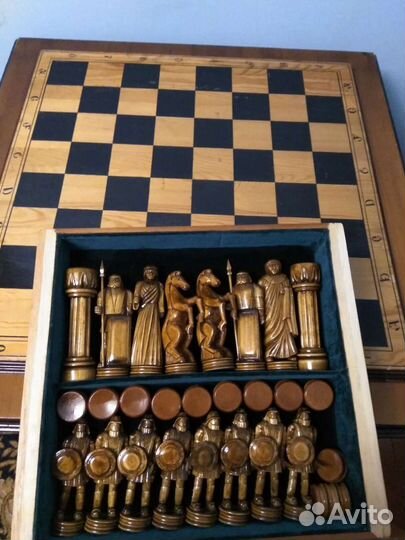 Шахматный стол (шашки)