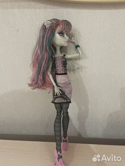 Кукла Монстер Хай Рошель в хорошем состоянии