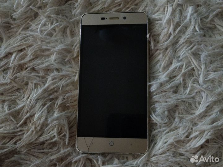 ZTE Blade X3, 8 ГБ