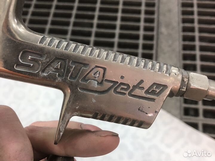 Краскопульт SATA jet h