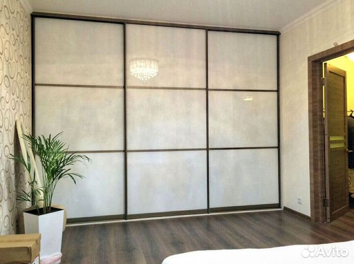 Черный шкаф